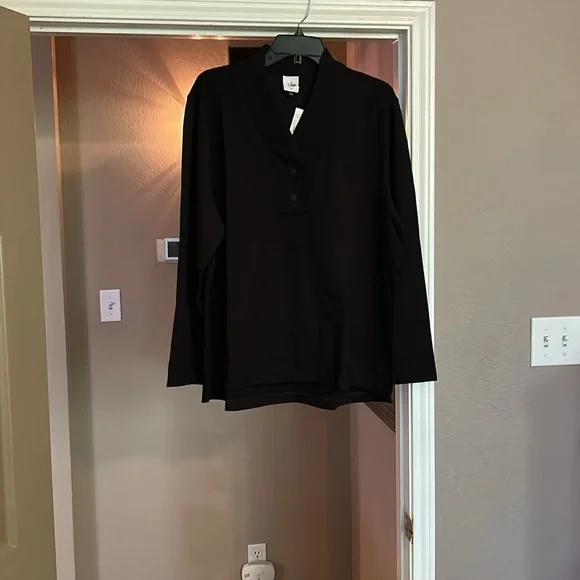 CAbi Ritzy Top In Black Style Number 4565 - Picture 2 of 4
